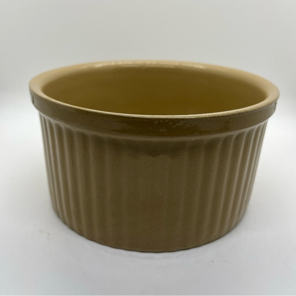 Vintage Soufflé Dish Made In England Tan Baking  Pan Pot Ceramic Bakeware - Picture 2 of 7